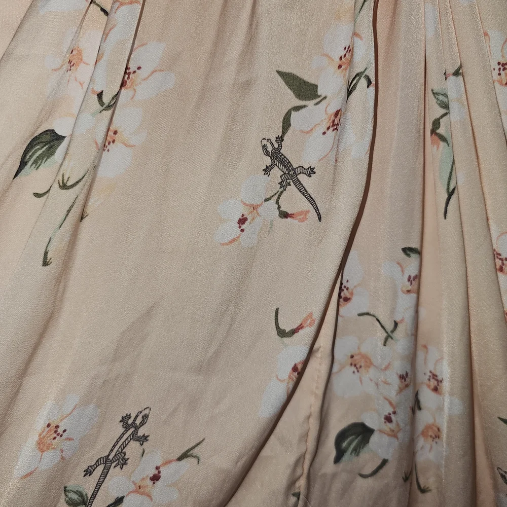 Abercrombie & Fitch Blush Floral Maxi Dress - Picture 4 of 4
